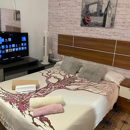 Apartamento Lulu Málaga Dış mekan fotoğraf